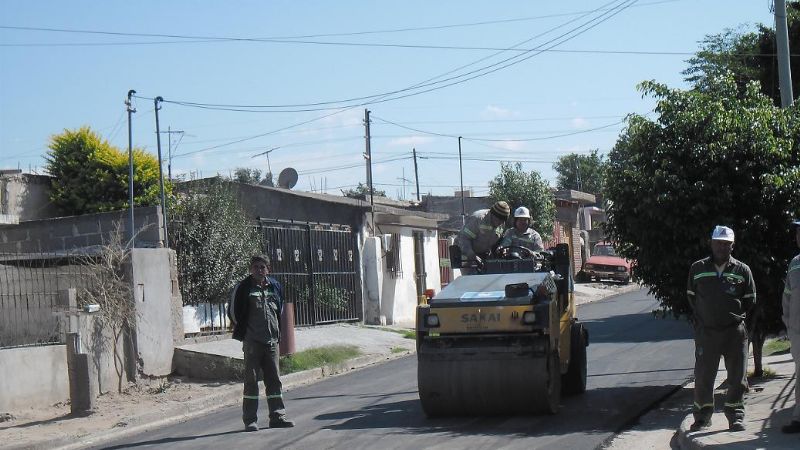 Asfalto para los barrios más olvidados del sur