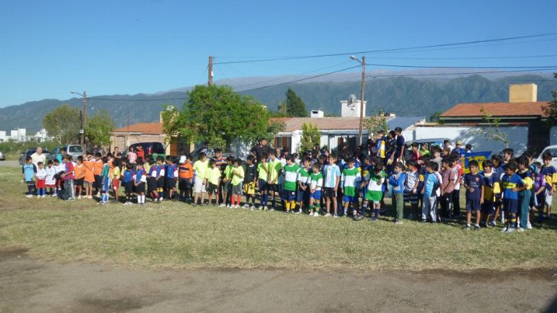 Segunda edición del torneo de fútbol “Uniendo Canchitas”