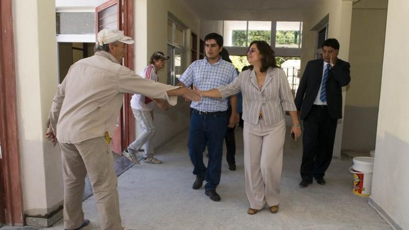 La Gobernadora recorrió avances de obras en escuelas
