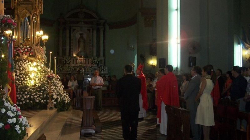 Homenaje de los intendentes a la Virgen del Valle