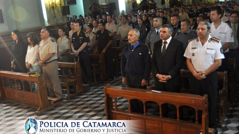 La Policía de Catamarca rindió homenaje a la Virgen del Valle