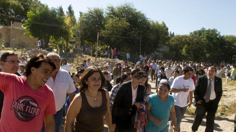 La Gobernadora visitó el barrio Virgen del Valle