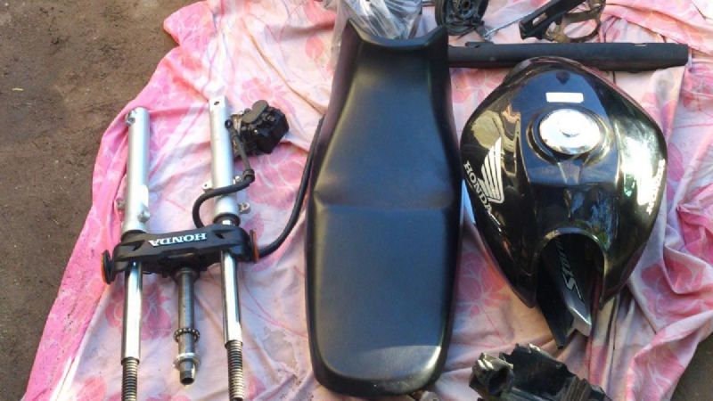 Secuestran motopartes en el Santa Marta