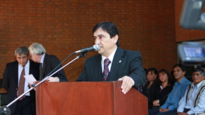 Andersch en la UNT en el acto de bienvenida a alumnos ingresantes