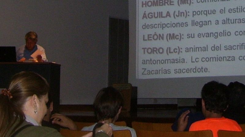 Un centenar de docentes en el curso sobre el Evangelio de San Lucas