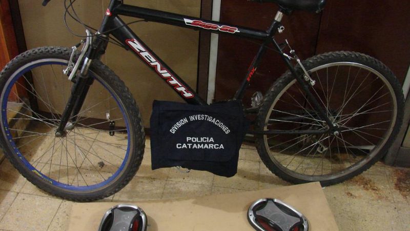 Secuestran una bicicleta y parlantes de dudosa procedencia