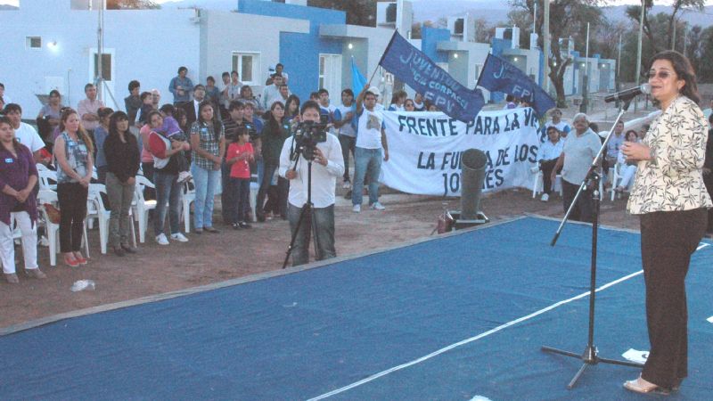 La Gobernadora instó a “defender el modelo” nacional y provincial