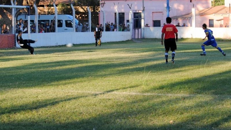 Social Rojas empató con Esquiú y terminó puntero