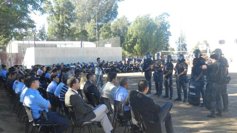 La comuna capitalina presenció un simulacro del GIR