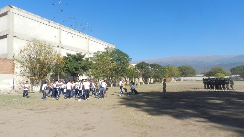 La comuna capitalina presenció un simulacro del GIR