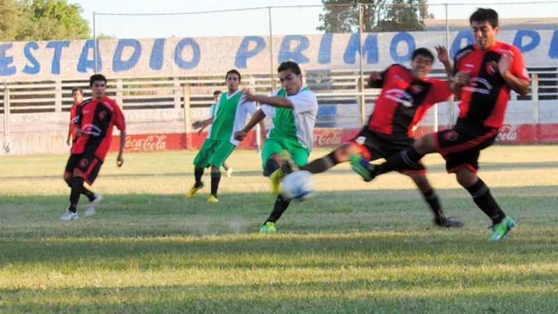 Defensores y Los Sureños, en partido clave por la cima en la “A”