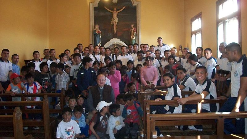 Alumnos de Aguas Calientes visitaron el Obispado 