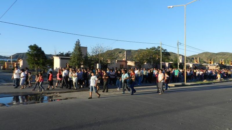 La procesión de “San Expedito” reunió a cientos de fieles