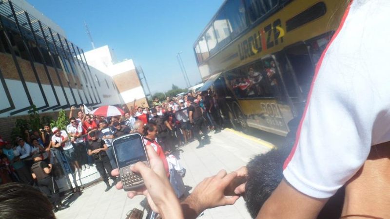 Con gran euforia, llegó el River de Ramón