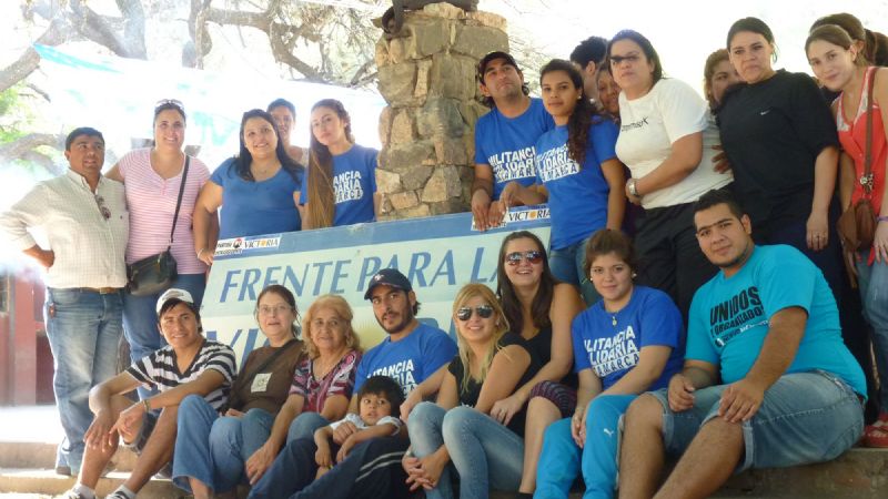 Encuentro entre jóvenes catamarqueños que viajaron a La Plata