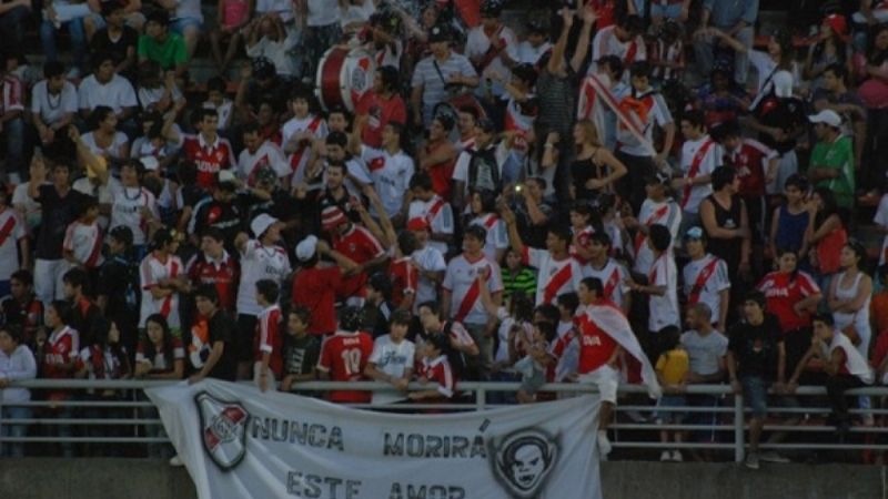 El resplandor de River  ilumina toda Catamarca