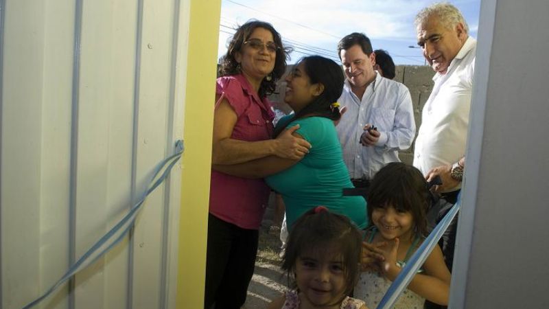 Entregaron 10 soluciones habitacionales