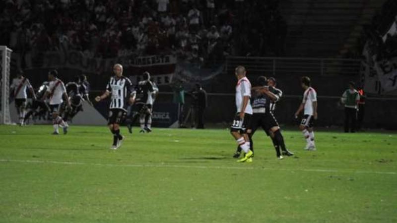 River cayó en Catamarca ante Estudiantes 