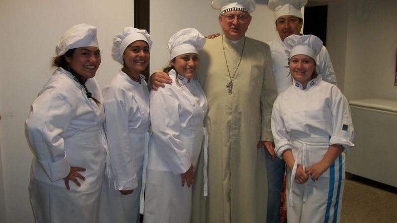 El Obispo consagró el altar de la capilla Nuestra Señora de la Candelaria 