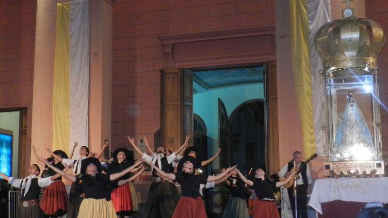 Concurso de antecedentes y oposición para integrar el ballet municipal