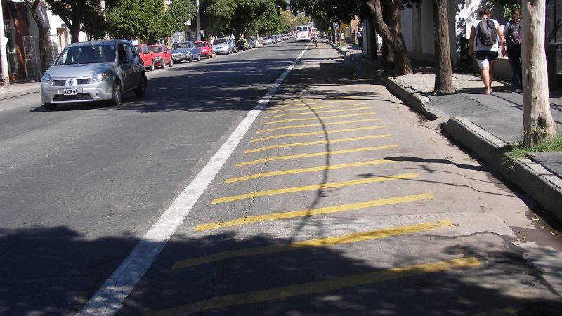 Continúan los trabajos de demarcación de carriles 