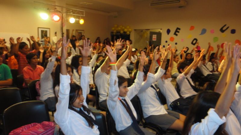 Los chicos disfrutaron de los libros y las narraciones