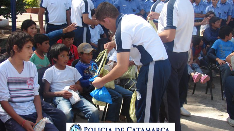 Niños de Aguas Calientes visitaron la Escuela de Cadetes