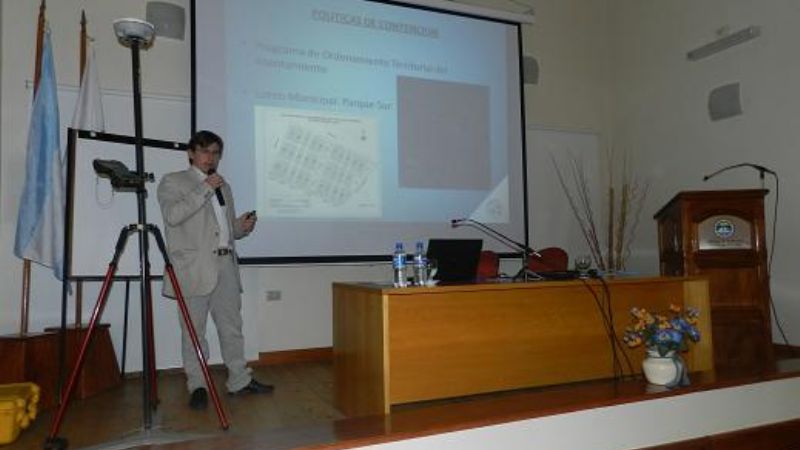 La comuna expuso en las “X Jornadas de Agrimensura"