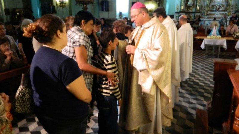 Salud honró a la Virgen y Urbanc bendijo ambulancias