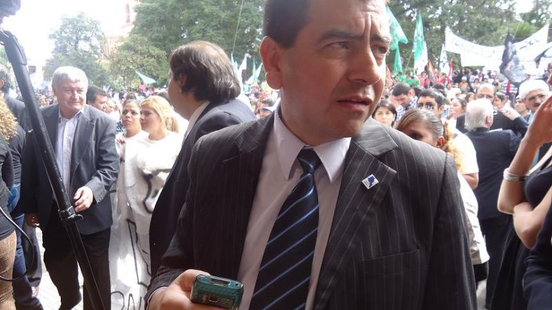 Municipales de Pomán volvieron a la ruta en rechazo del 25%