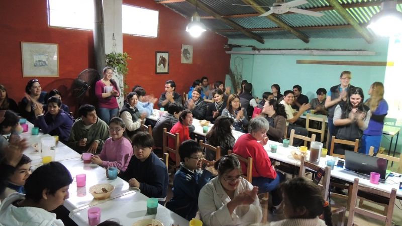 Ambiente festejó el Día del Animal con alumnos de APANE