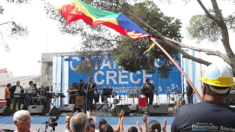 Los trabajadores bailaron al ritmo de La Barra