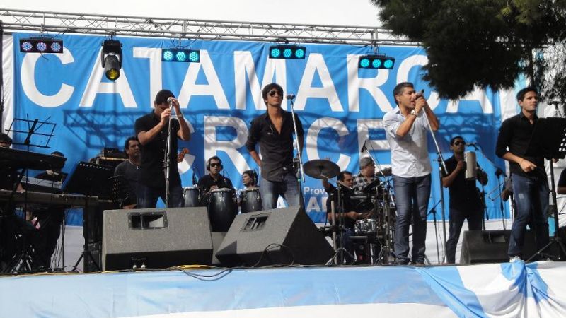 Los trabajadores bailaron al ritmo de La Barra