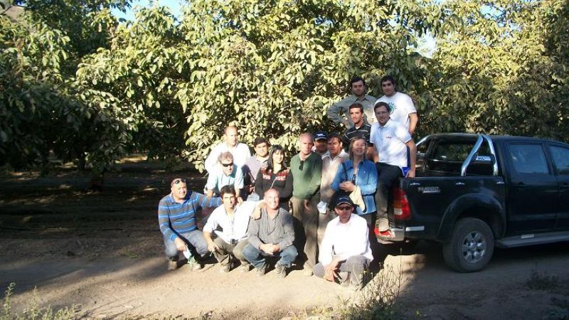 Productores nogaleros catamarqueños en simposio internacional minero
