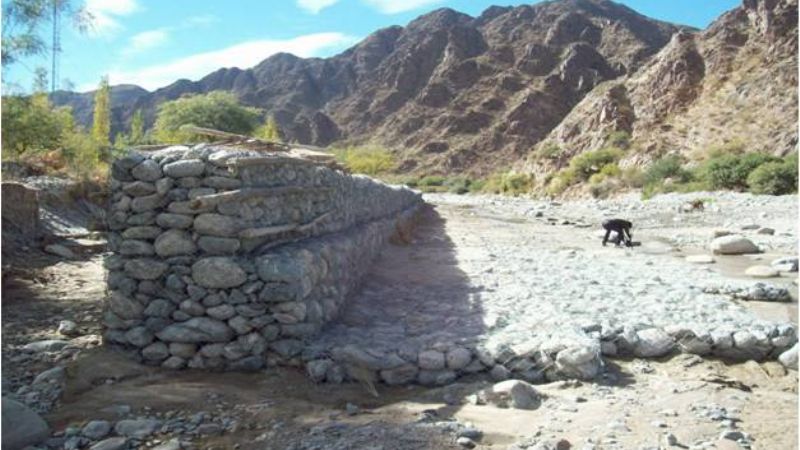 Operarios denunciaron que fueron engañados y estafados