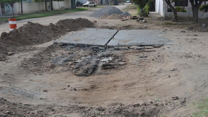 Construyen badén en el barrio Hipotecario