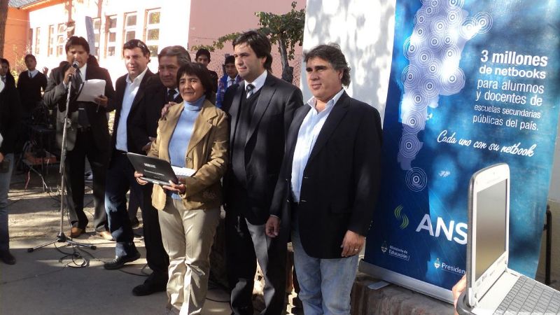 La escuela 78 de San José recibió las netbooks