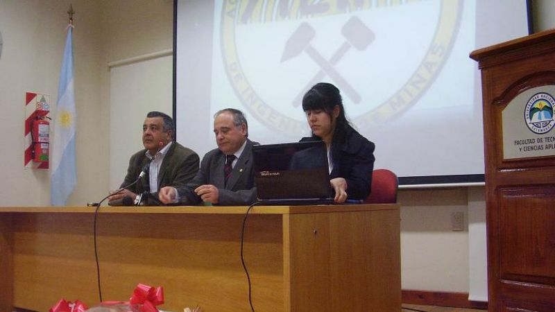 Jornada por Bicentenario del Día de la Minería