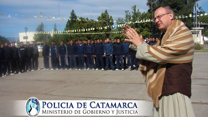 Urbanc visitó la Escuela de Cadetes
