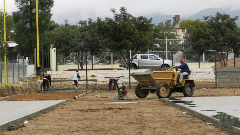 Gran expectativa por la cancha de hockey de césped sintético