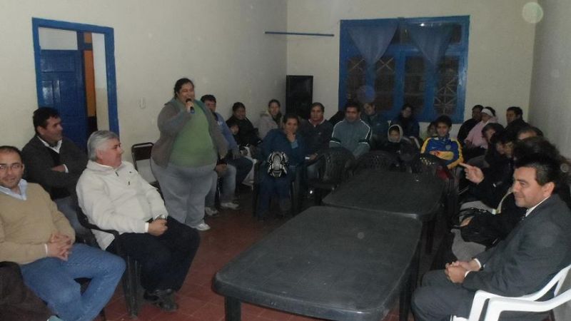 Encuentro con simpatizantes del Club Social Rojas