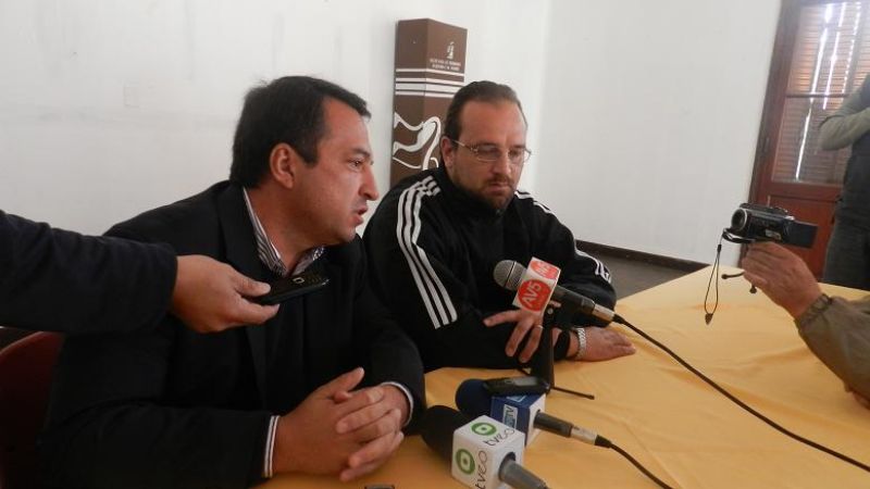 Inauguran la primera cancha de hockey sobre césped sintético