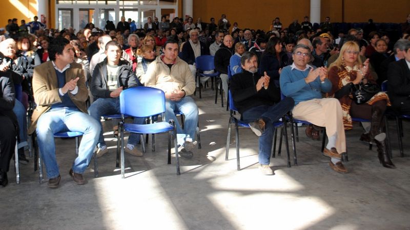 Entregaron receptores de la Televisión Digital Argentina  