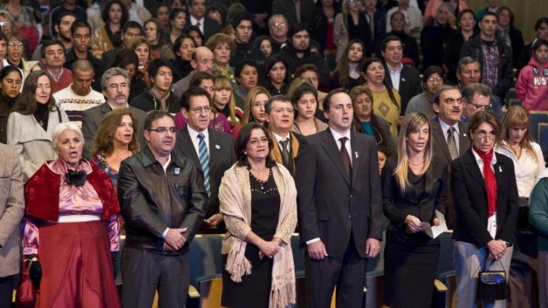 Con un espectáculo de alto nivel los catamarqueños recibieron el 25 de Mayo