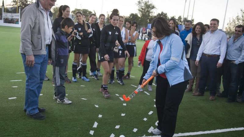 Catamarca ya tiene su cancha de hockey sintético