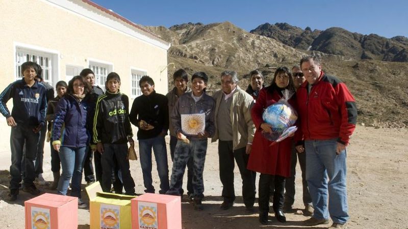 Mercado festejó el día de la Patria en Minas Capillitas