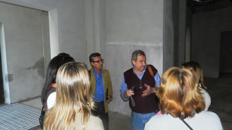Expertos en recuperación de edificios históricos visitaron la Casa Caravati