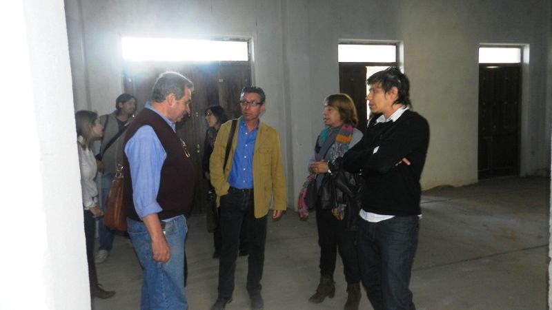 Expertos en recuperación de edificios históricos visitaron la Casa Caravati