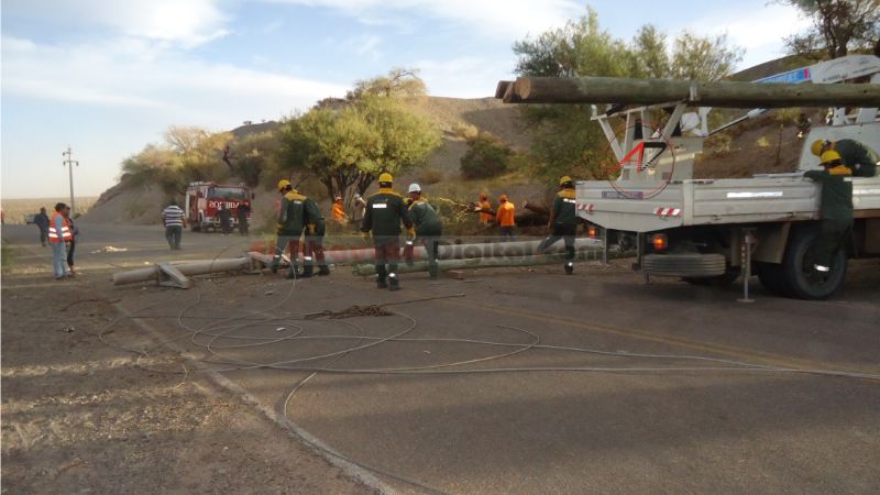 Graves destrozos en Fiambalá tras el paso del zonda