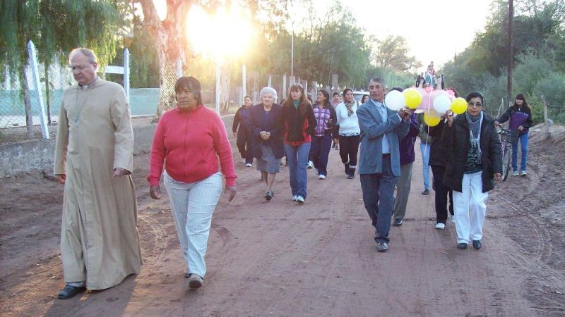 Bendición del Obispo a la corona de la Virgen de Pompeya y el Sagrario 